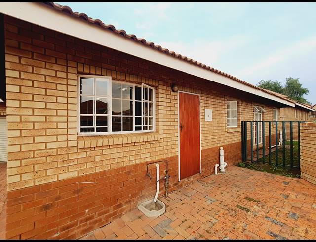 3 BEDROOM CLUSTER RENTED IN NOORDWYK
